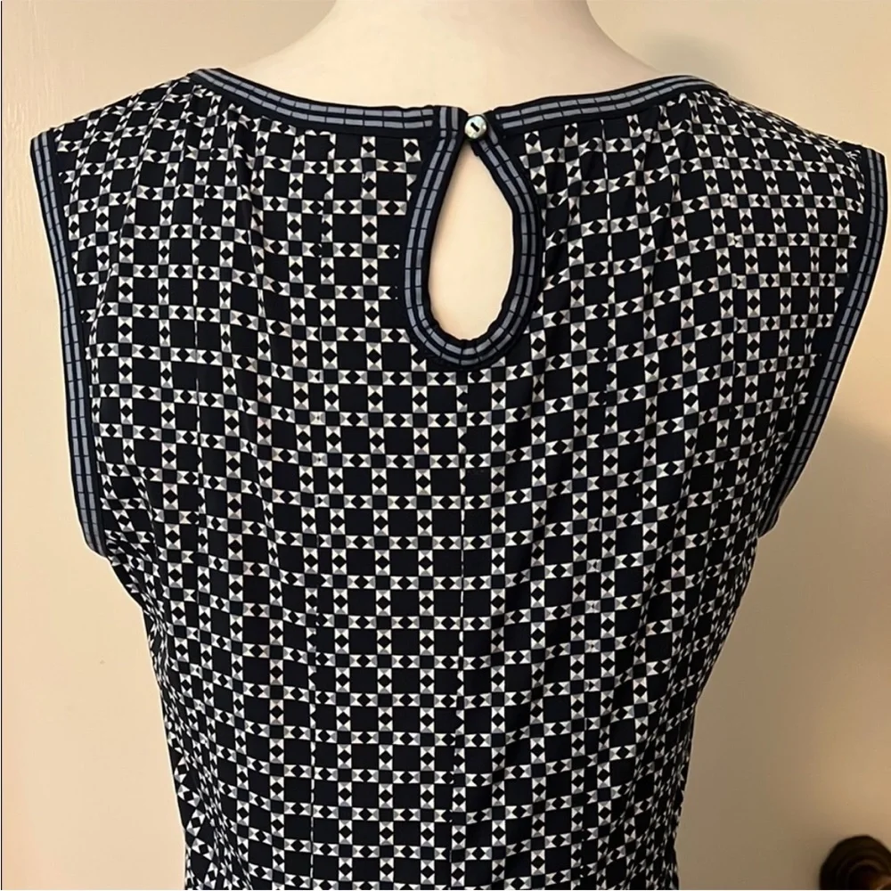 Max Studio | Women’s Size S Elegant Navy Blue/White Patterned Sleeveless Dress - Picture 4 of 4